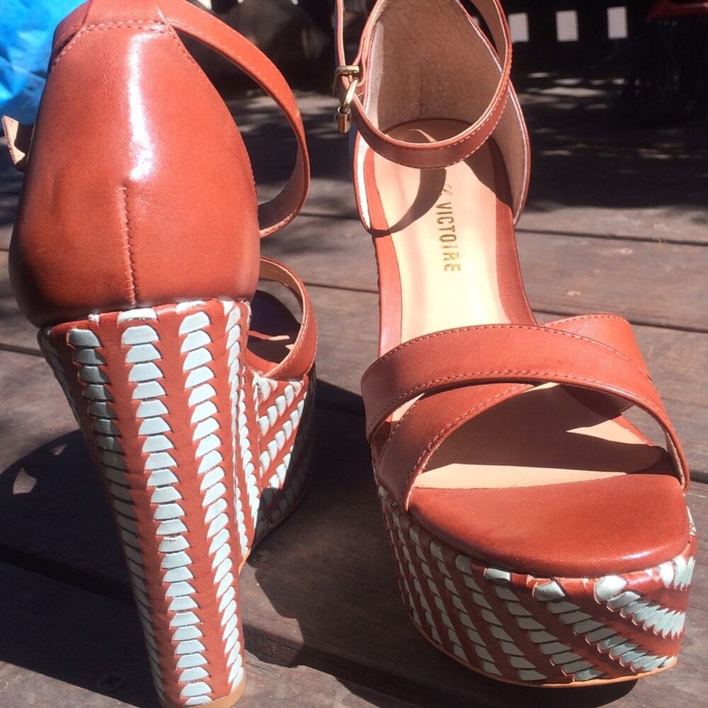 Pour La Victoire Italian Made Leather Soled Platform Wedges Size 6 - Picture 3 of 10